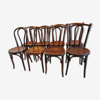 Suite de 8 chaises de bistrot vintage dépareillées Baumann,luterma ,fischel...