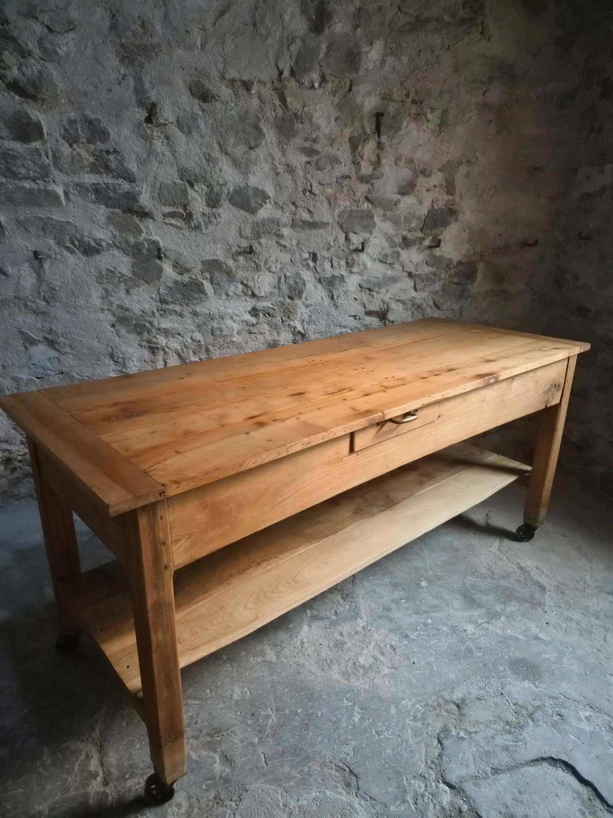 Îlot de cuisine ancien en bois de cerisier avec 3 tiroirs