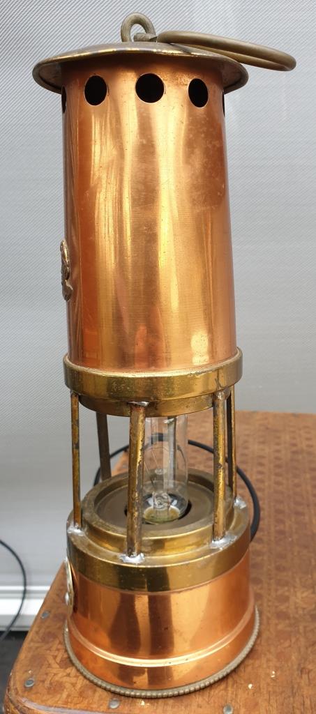 Electrified miner's lantern 178
