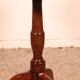Small guéridon called tea table in mahogany from the early 19th century.