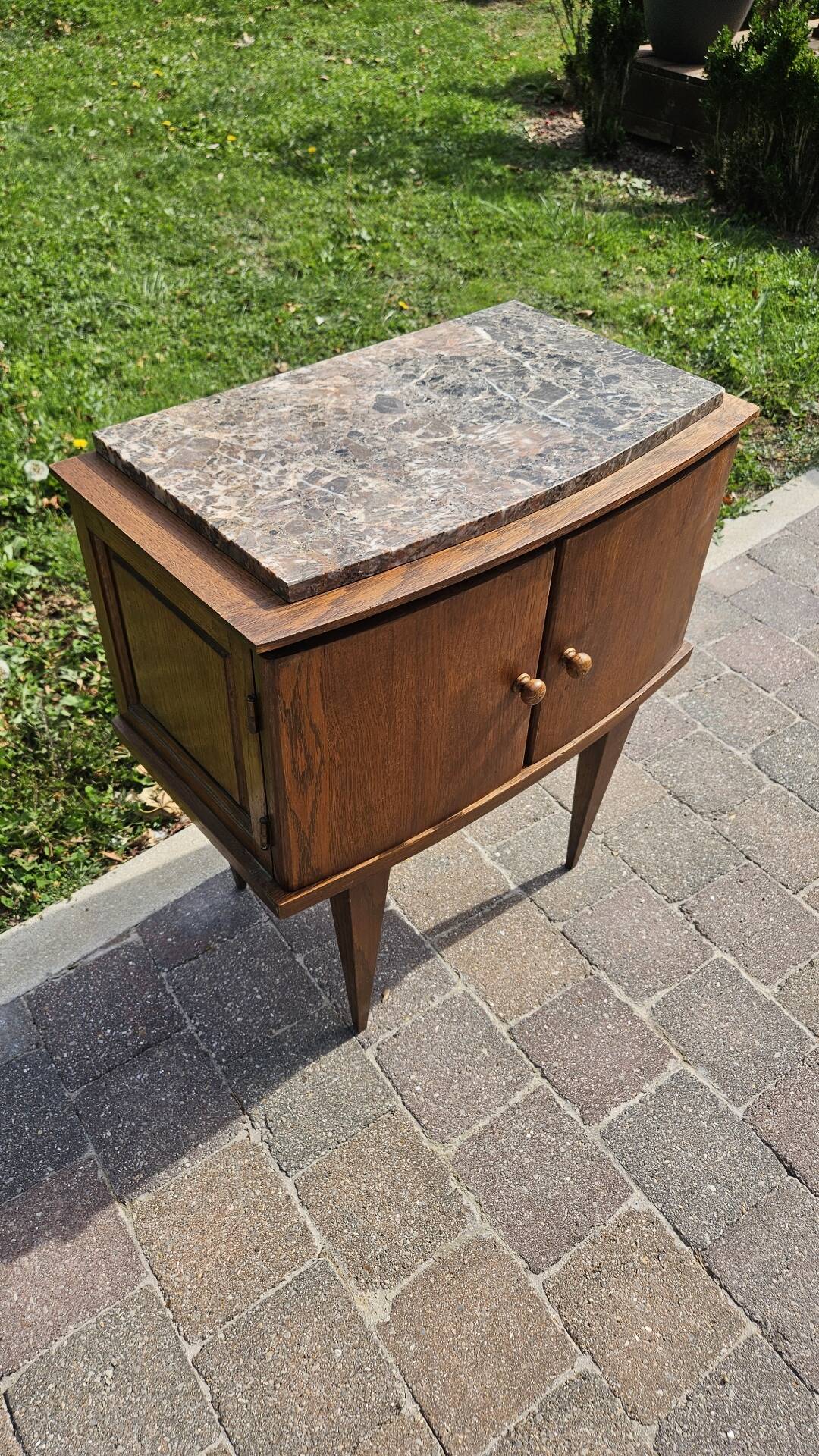 Table de chevet