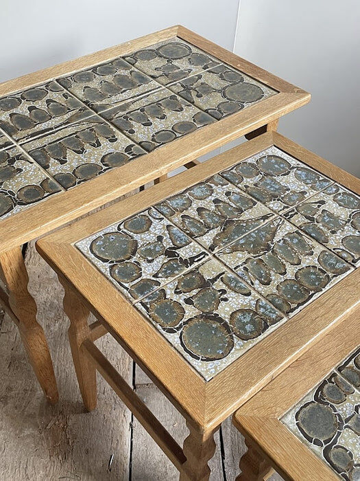 Henning Kjærnulf set of three oak nesting tables for EG Kvalitets, Denmark 1960s