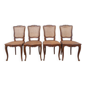 4 chaises en bois canné