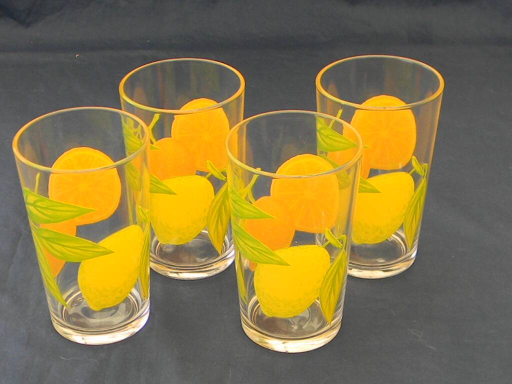 Set of 4 ARCOROC glass orangeade glasses. 1970s.