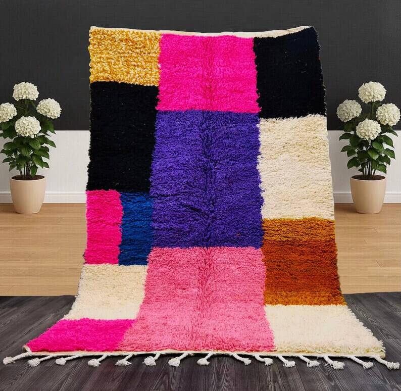 Moroccan Berber rug 280cm x 150cm