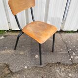 Chaises d'école