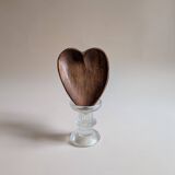 Heart-shaped pocket emptier