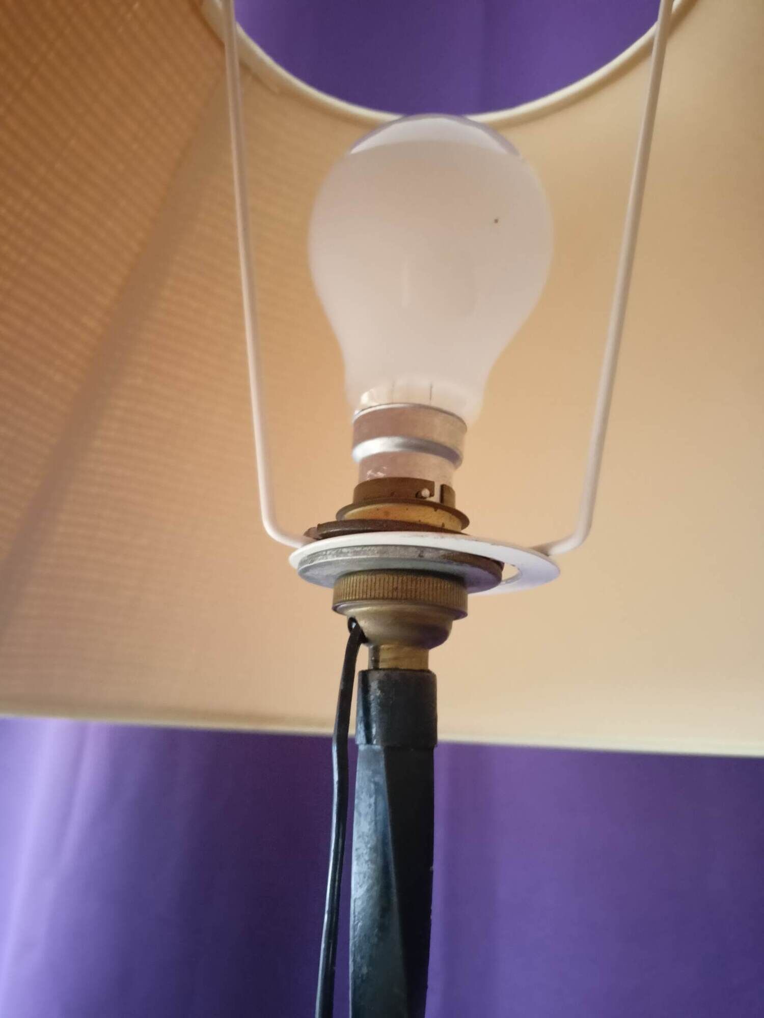 Vintage floor lamp - 40s , wrought iron with scroll feet