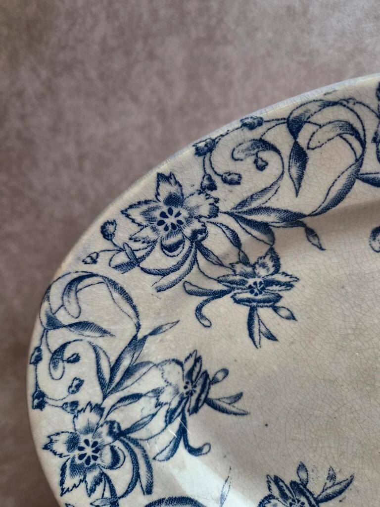 Antique oval plate, blue ironstone with floral decoration – 34 cm