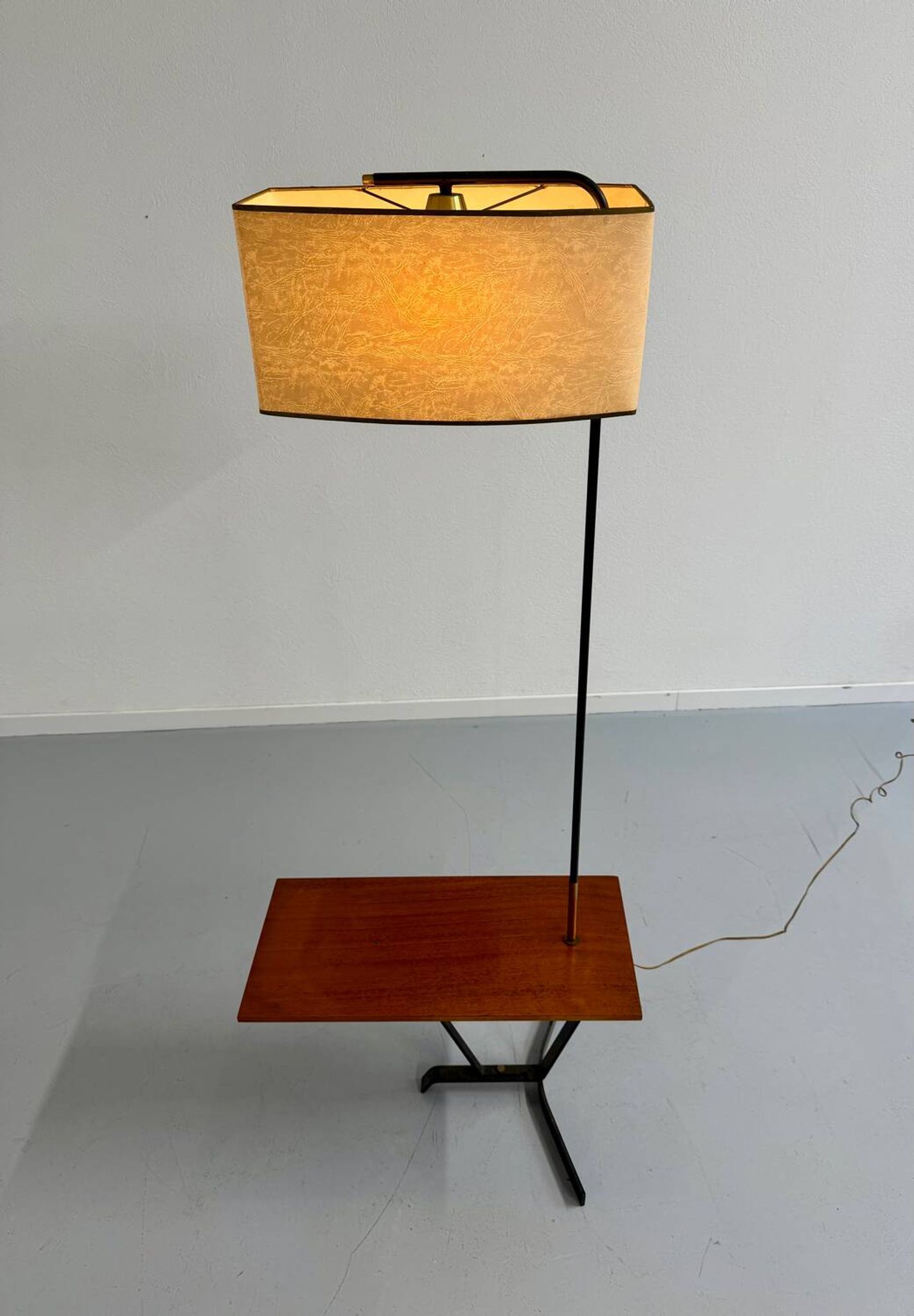 Vintage French design metal and brass floor lamp from the 1950s, Arlus