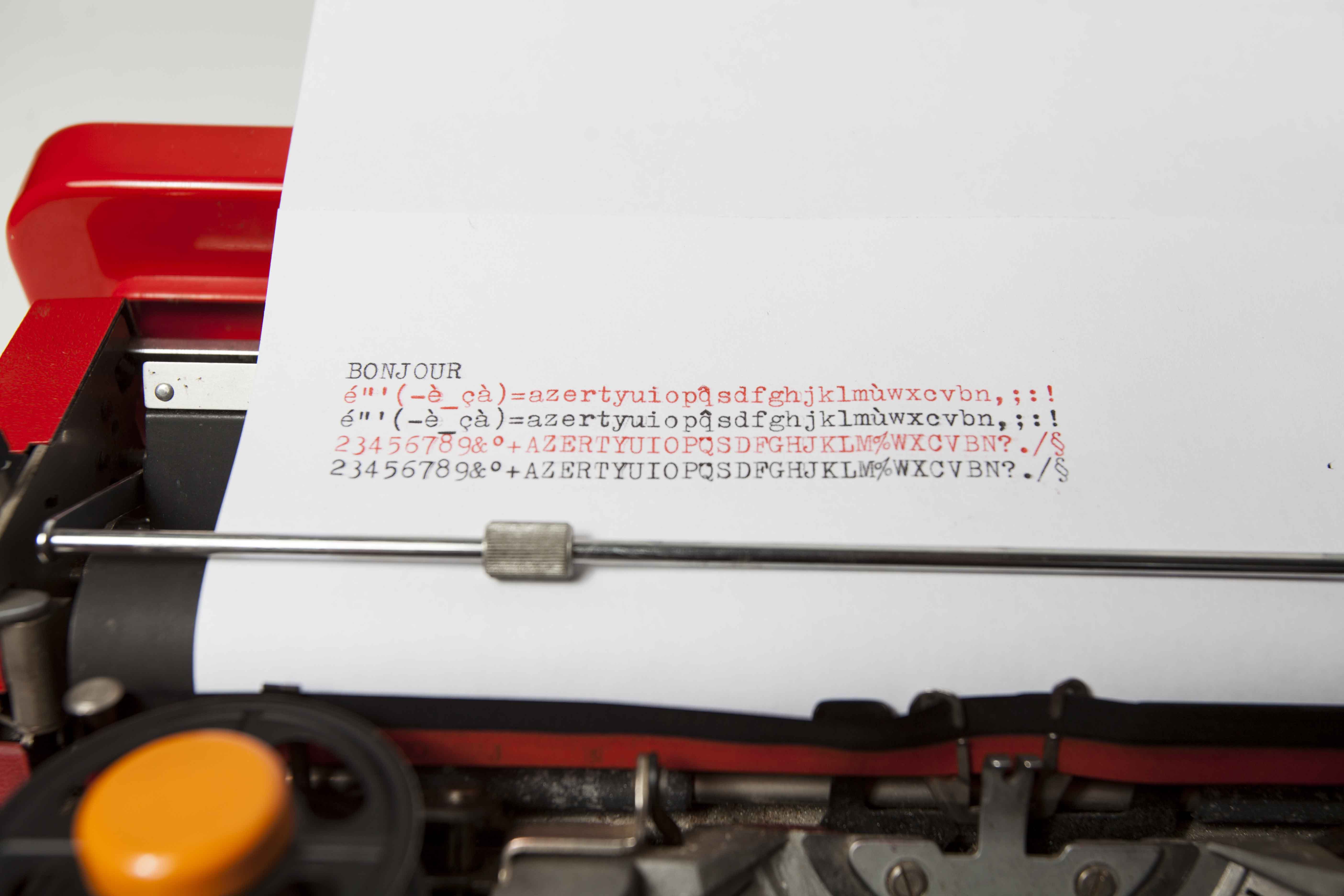 Typewriter Olivetti Valentine 1970