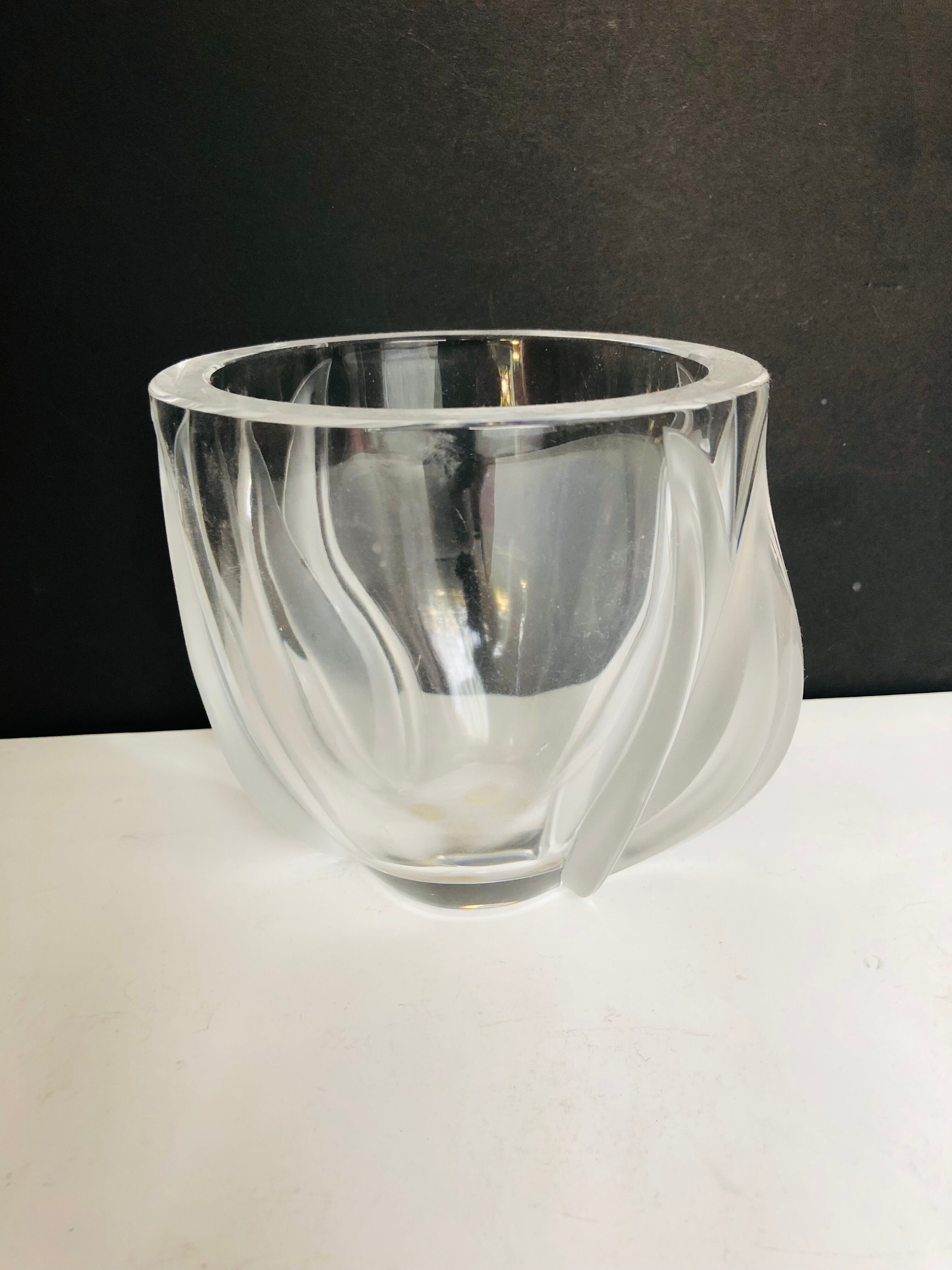 Tulip vase in Lalique crystal
