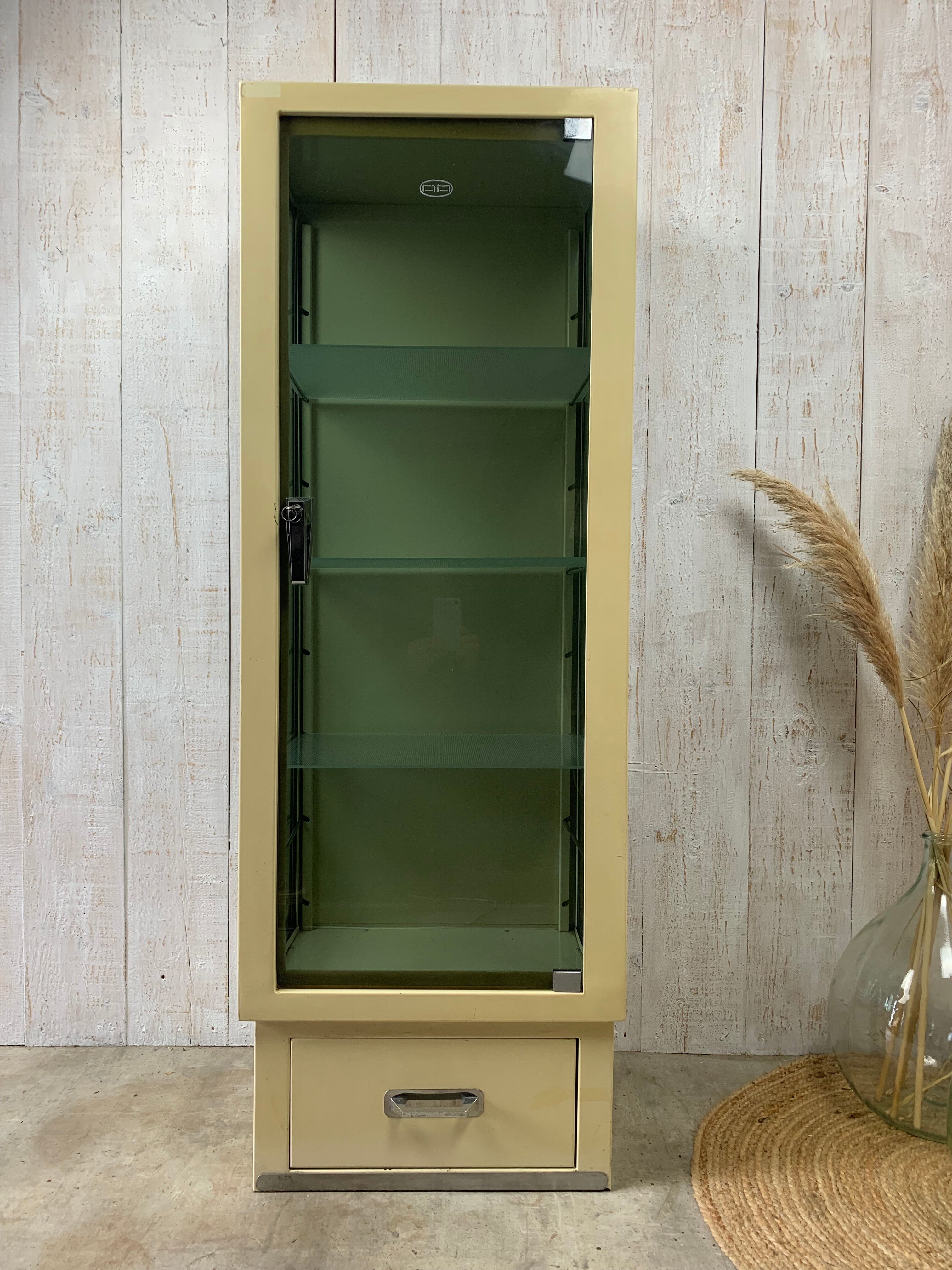 Vintage infirmary showcase