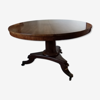 Dining room table