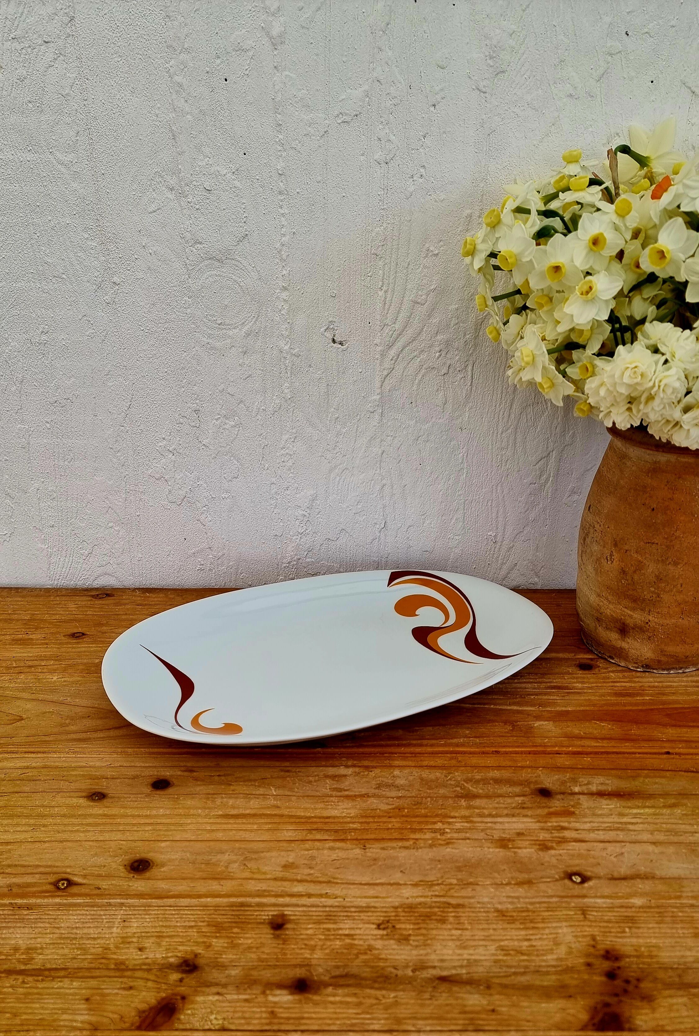 Vintage seventies serving dish