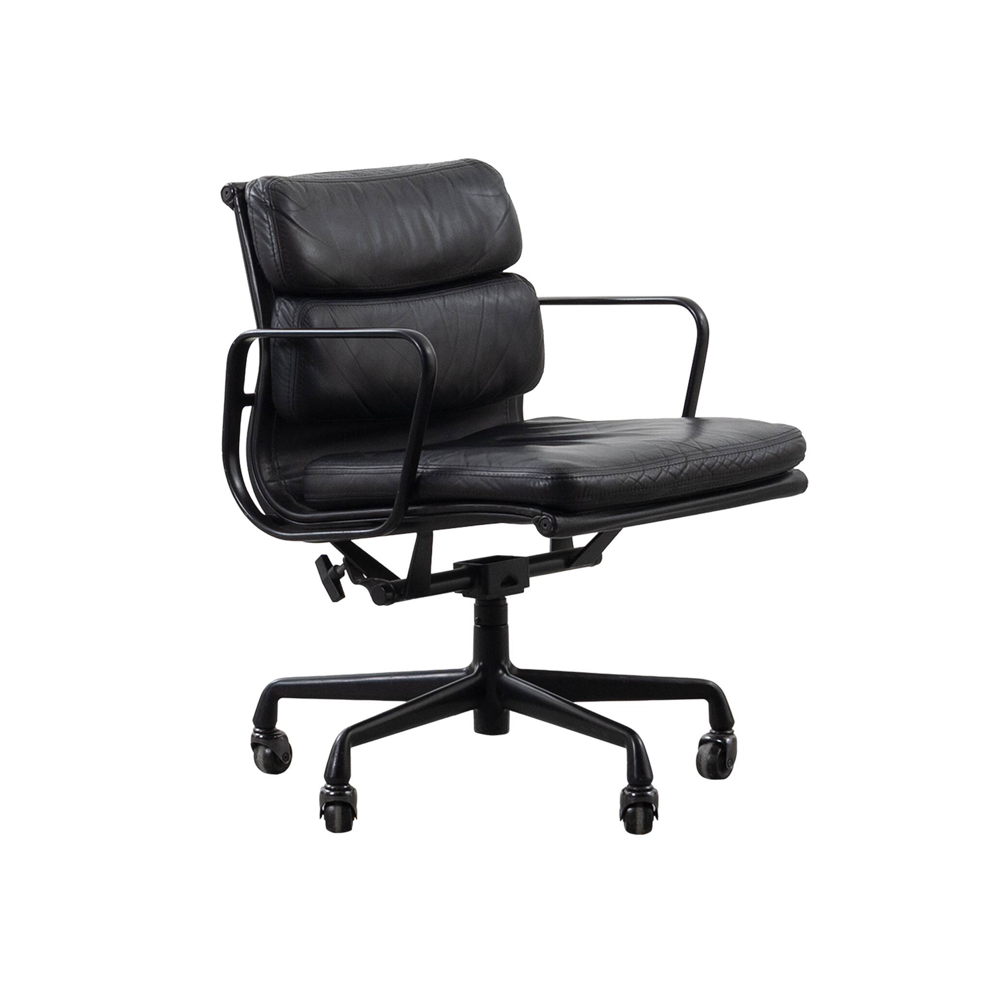 Eames EA435 Management Soft Pad Office Chair all black by Herman Miller