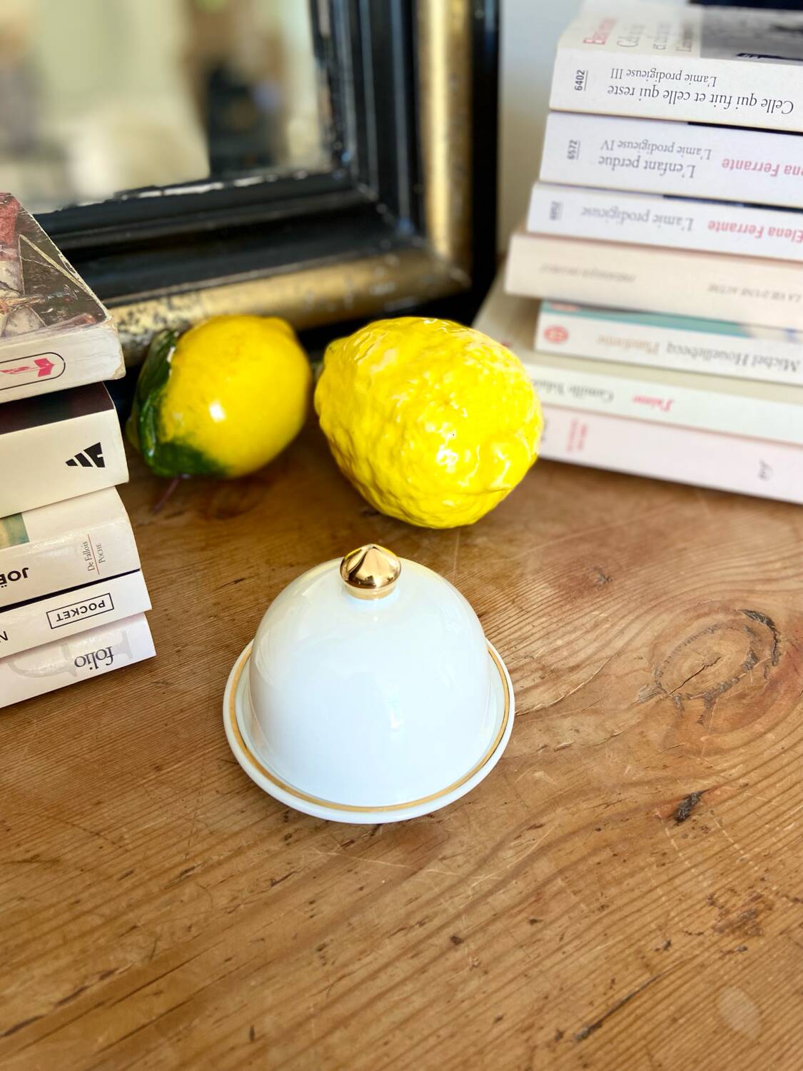 "Petite cloche" butter dish in white and gold porcelain - 1970.