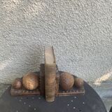 Paire de serre livres boules, en bois et metal, cisèles, vintage