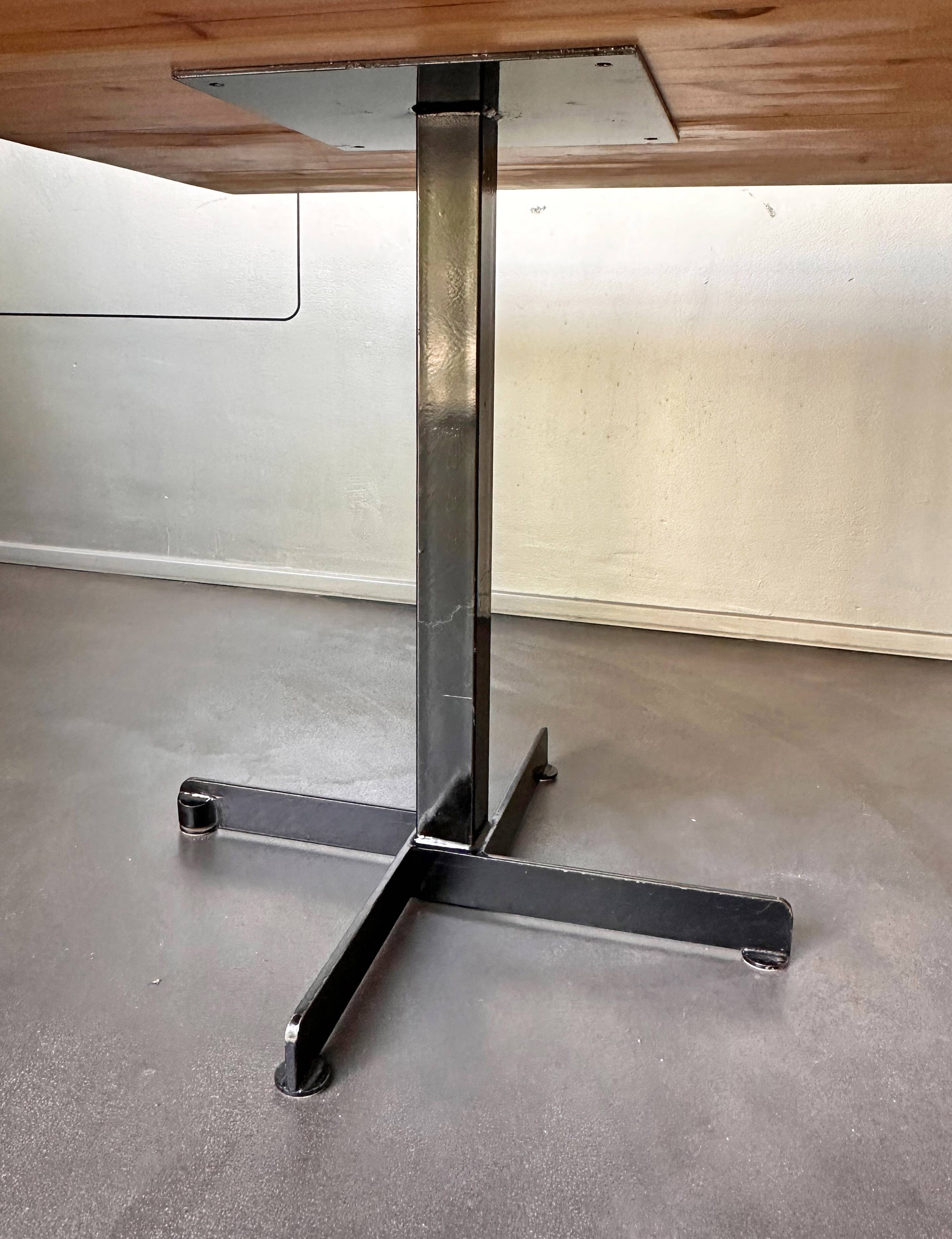 Table à manger Les Arcs Charlotte Perriand pour Les Arcs, France, 1960s
