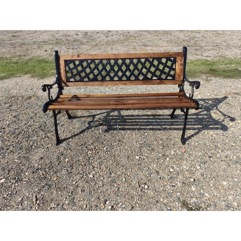 Bank made of iron and wood from 1900