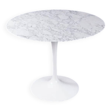 Tulip dining table by Eero Saarinen for Knoll Int. ⌀ 91.5 cm