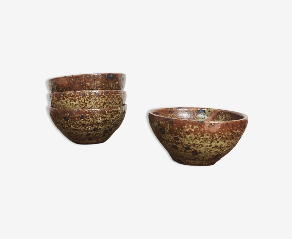 4 ceramic bowls