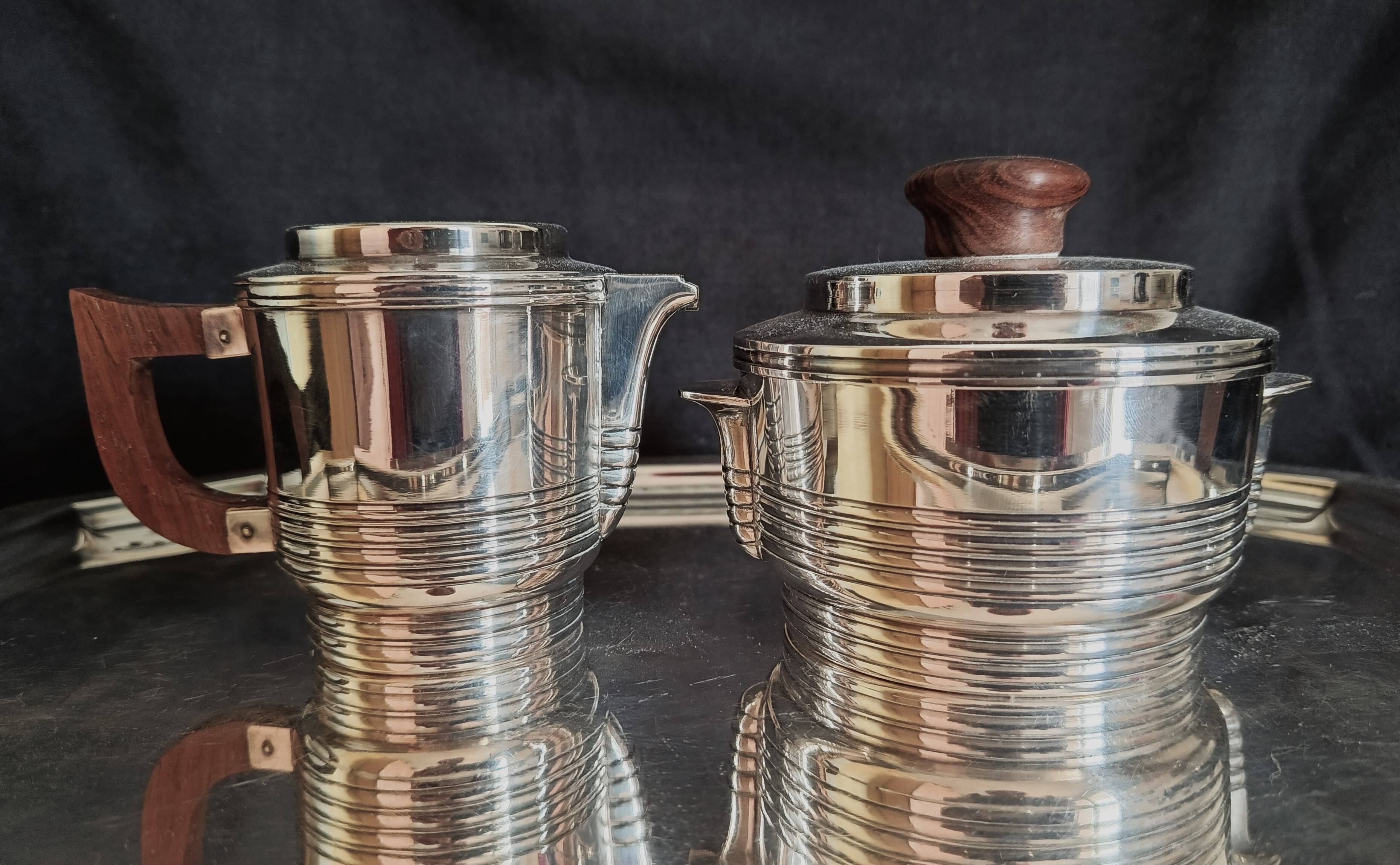 Art Deco coffee and tea service, silversmith Noël Collet, 1930s, 5 pieces.