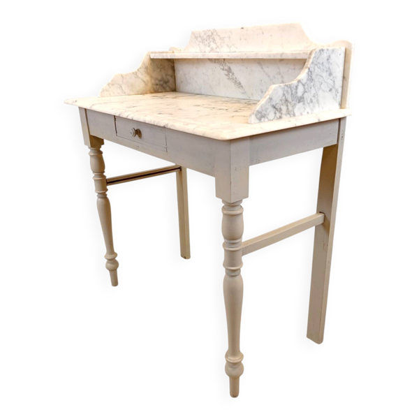 Table de toilette