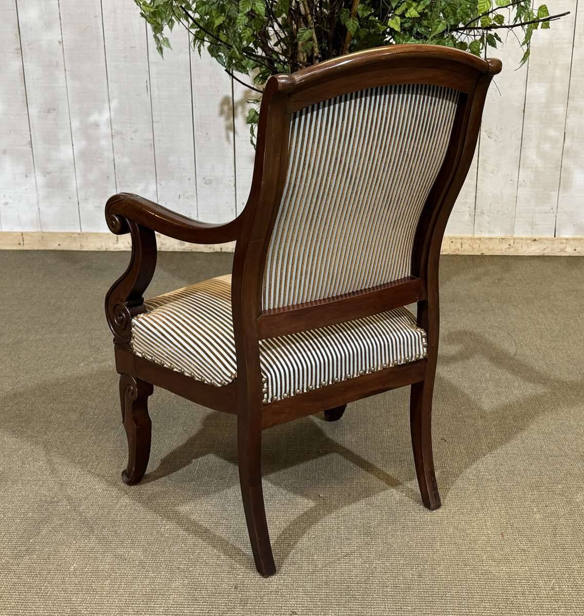 19th Century Restoration Armchair in Mahogany