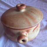 Sandstone table trash