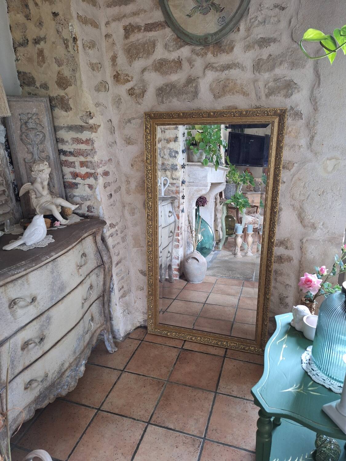 Rectangular gold mirror