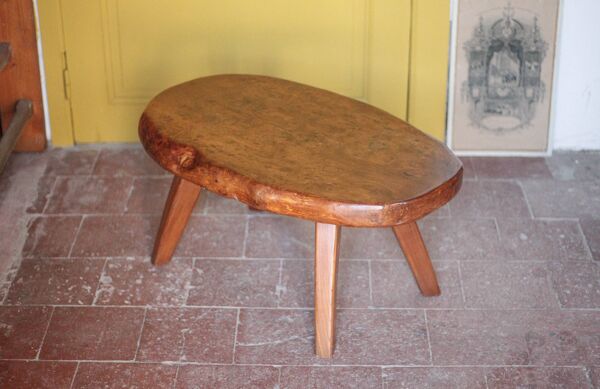 Table basse brutaliste en bois de loupe orme, déco intérieur,table de salon