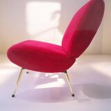 Vintage "Kiss" raspberry armchair