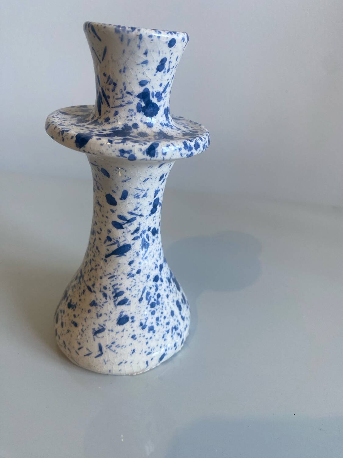 Chicago candle holder