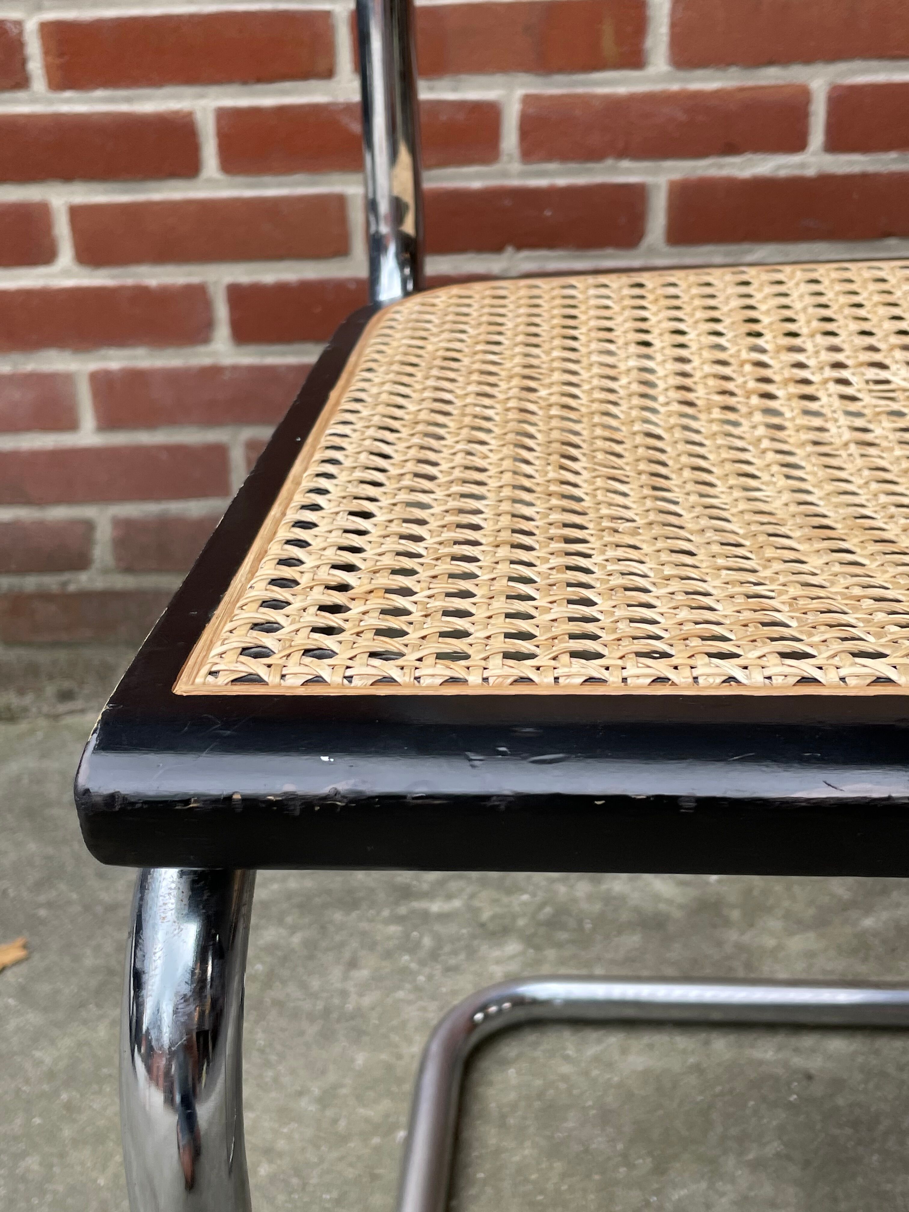 Cesca design chair b32 model