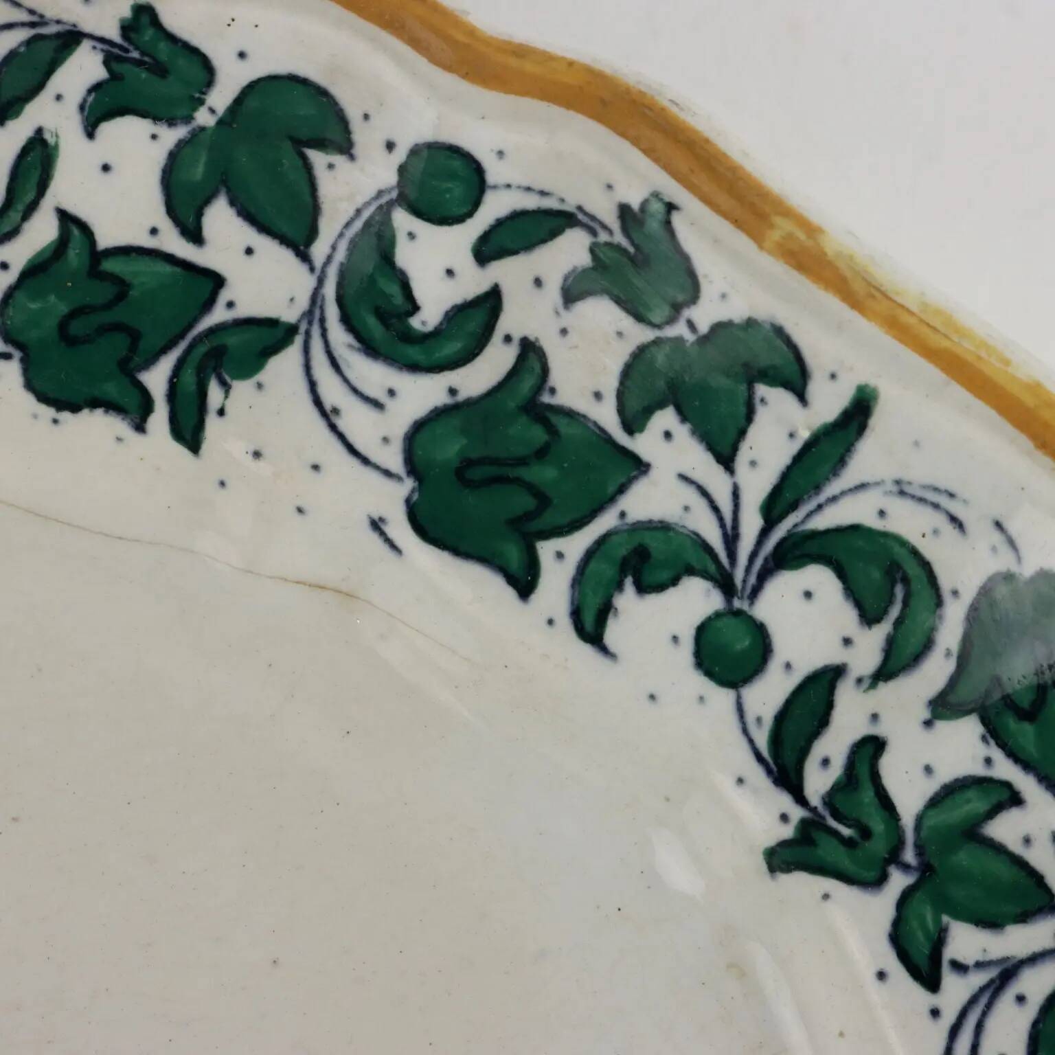 Antique oval ceramic plate by Richard, decorations, Italy, 19th century.