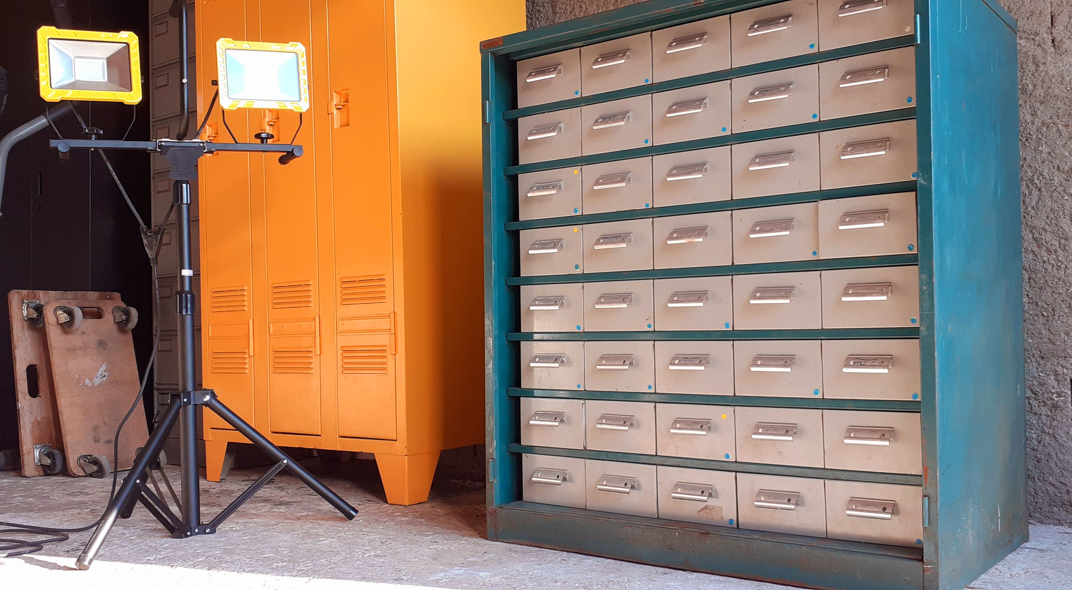 Industrial furniture Tiro-Clas