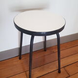 Round tabouret in formica