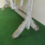 Winemaker in pine table