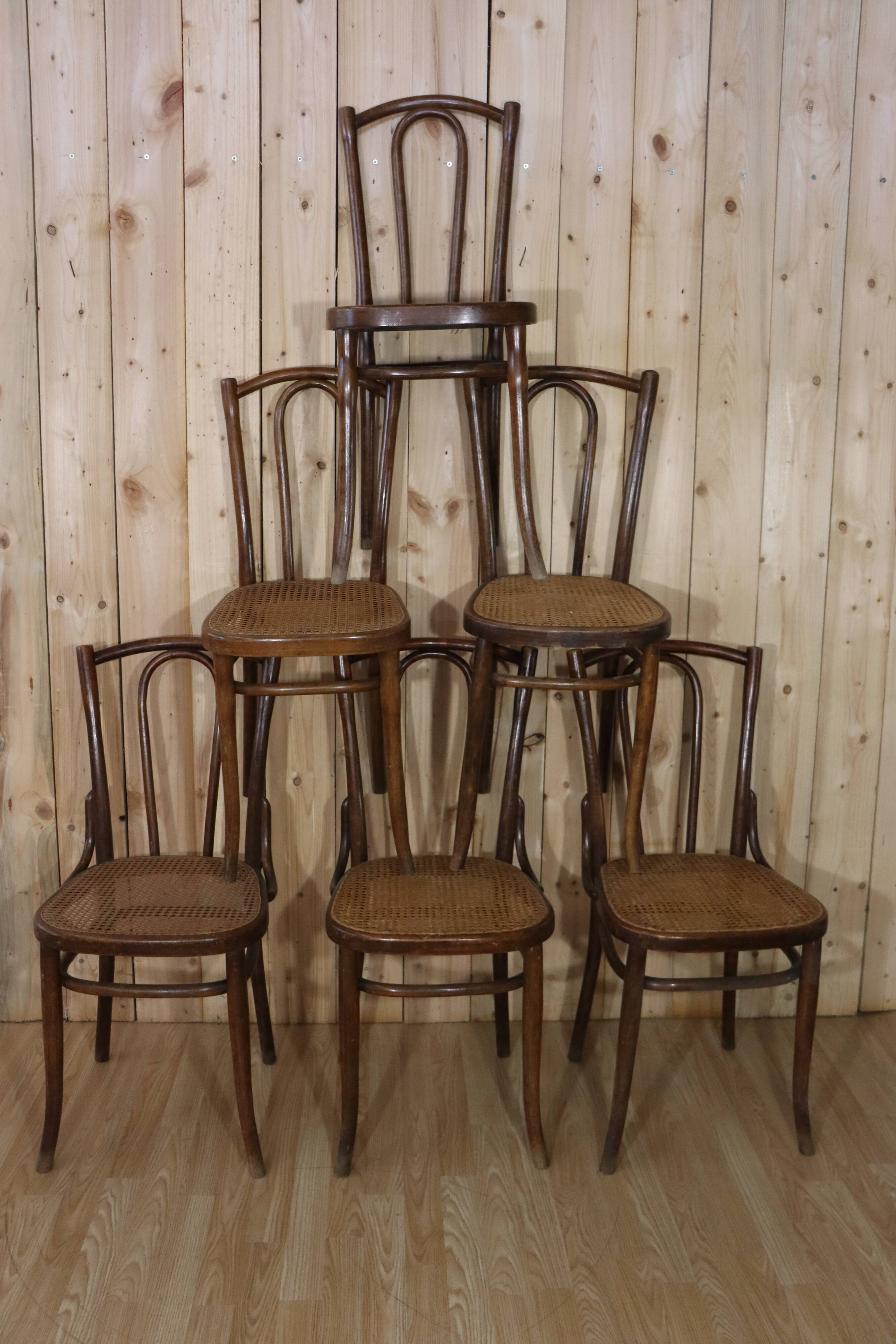 Series x6 bistro chairs n°56 Thonet