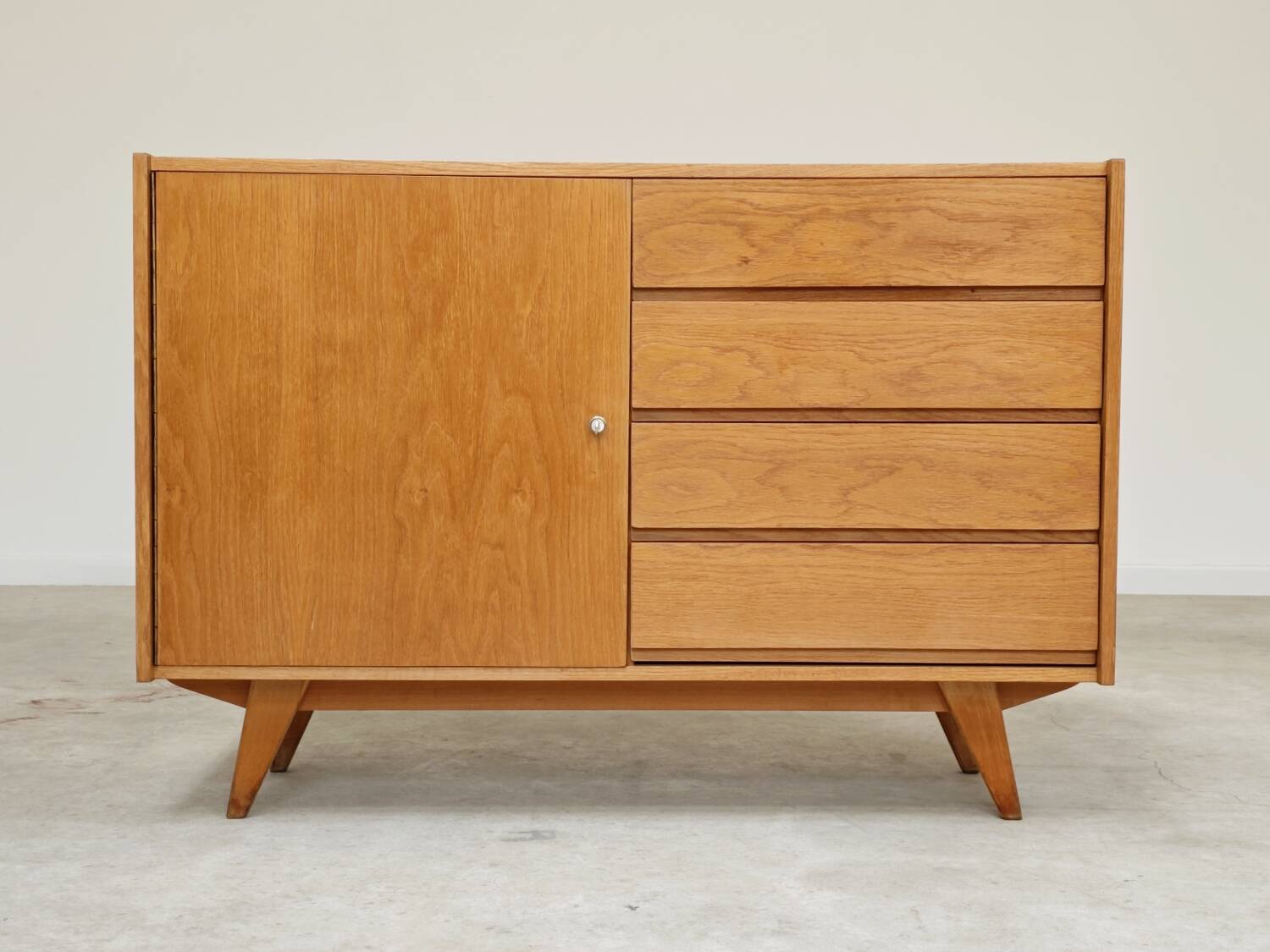 U-458 oak sideboard by Jiri Jiroutek for Interier Praha 1960