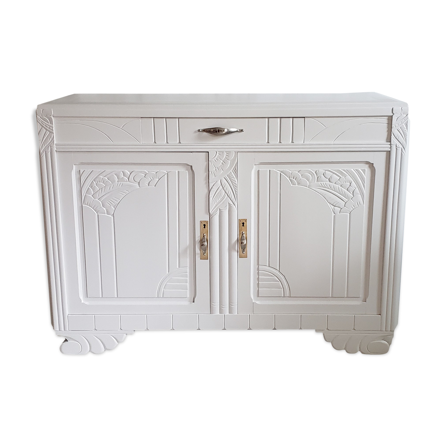 White art-deco buffet