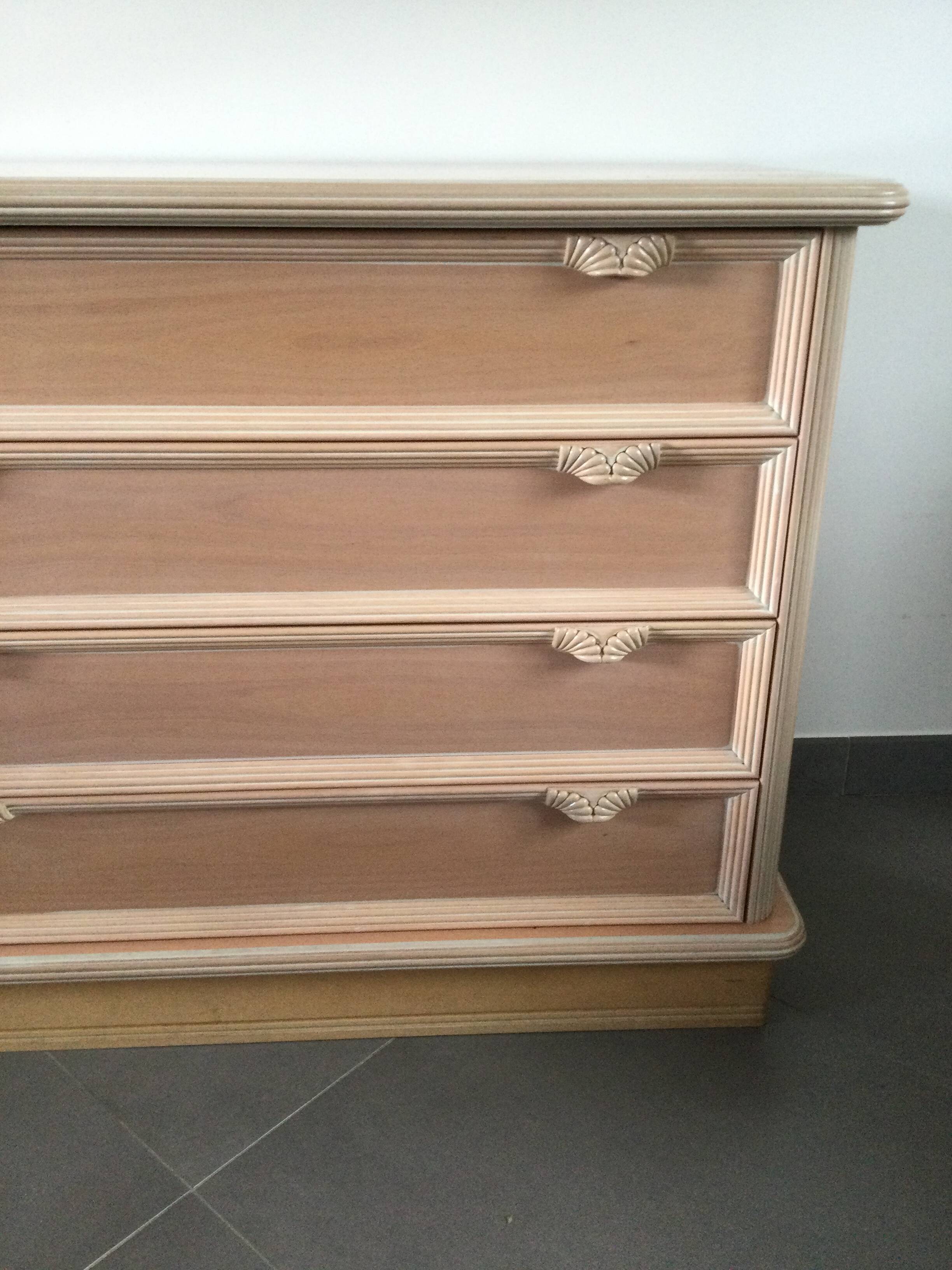 Rose Commode with Four Drawers