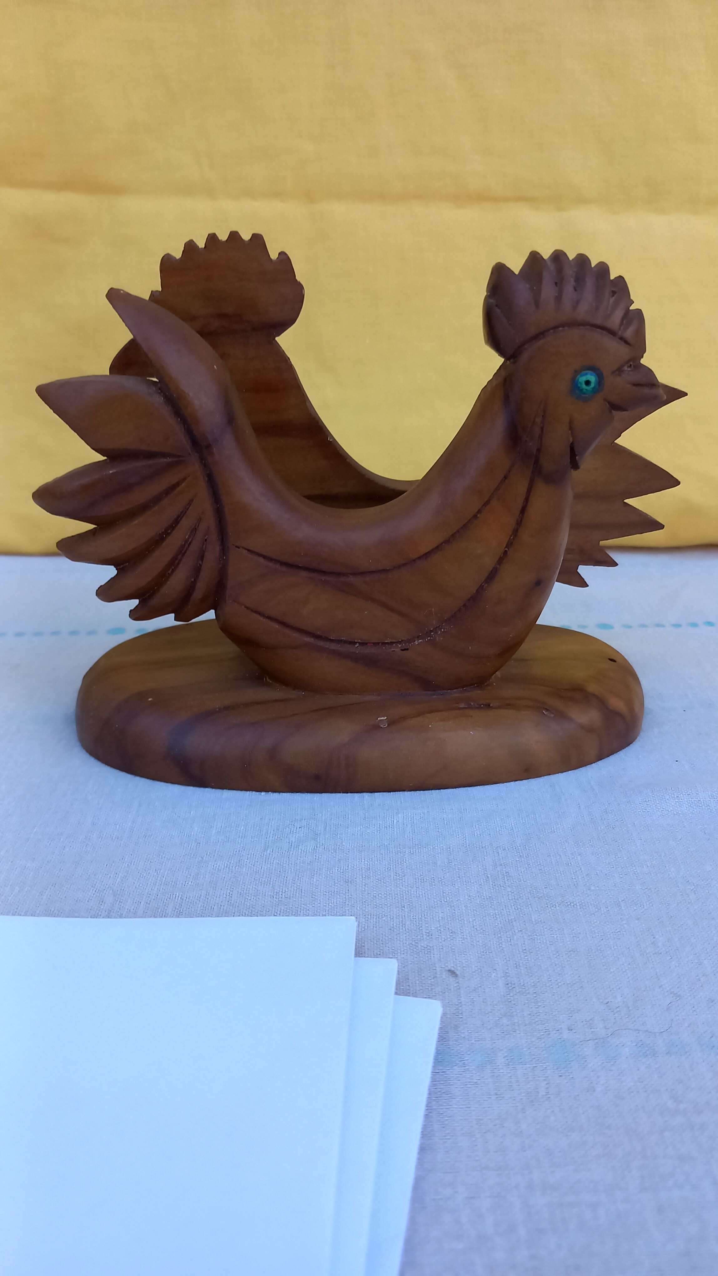 Office letter holder hen