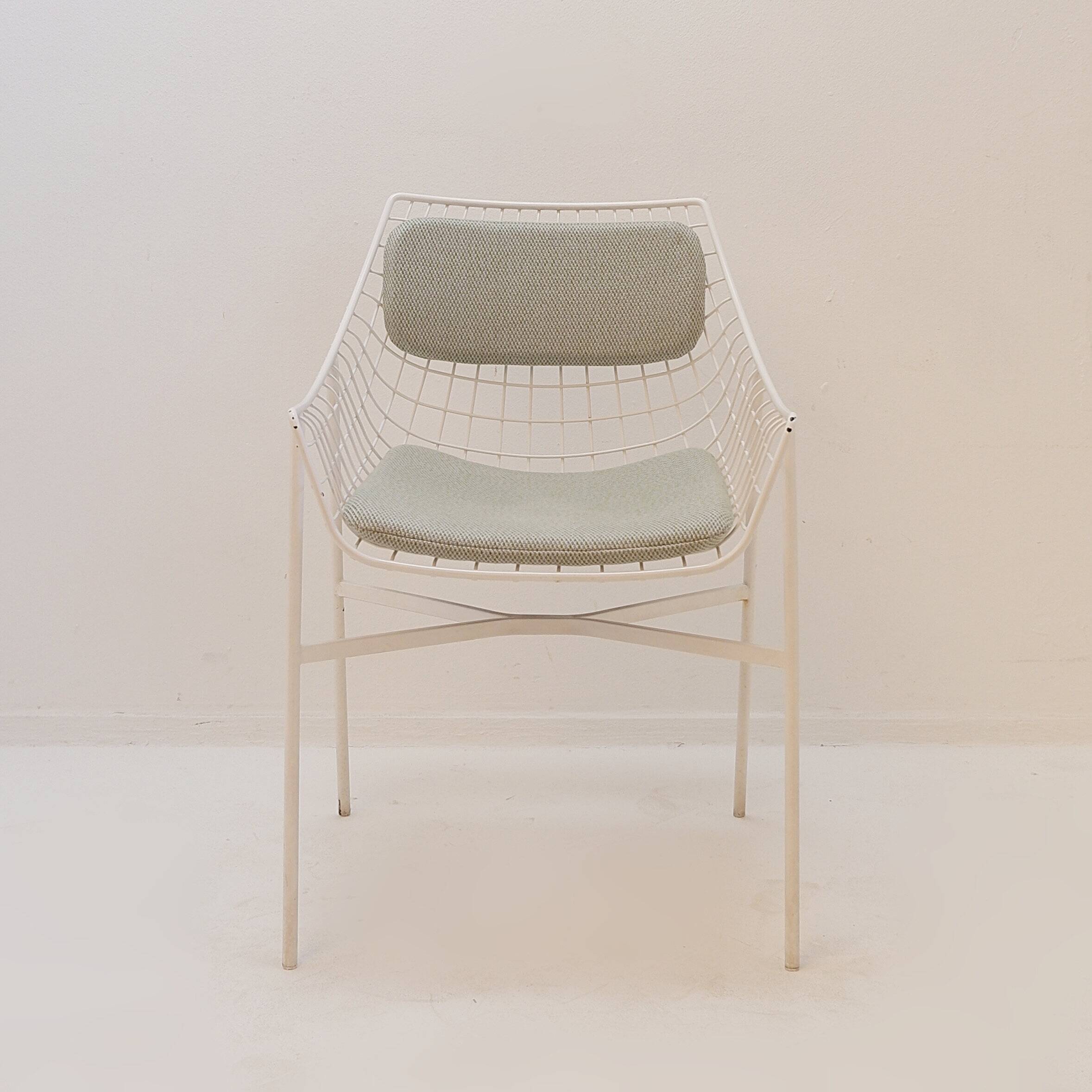 Ensemble de 8 fauteuils modernes en acier laqué blanc