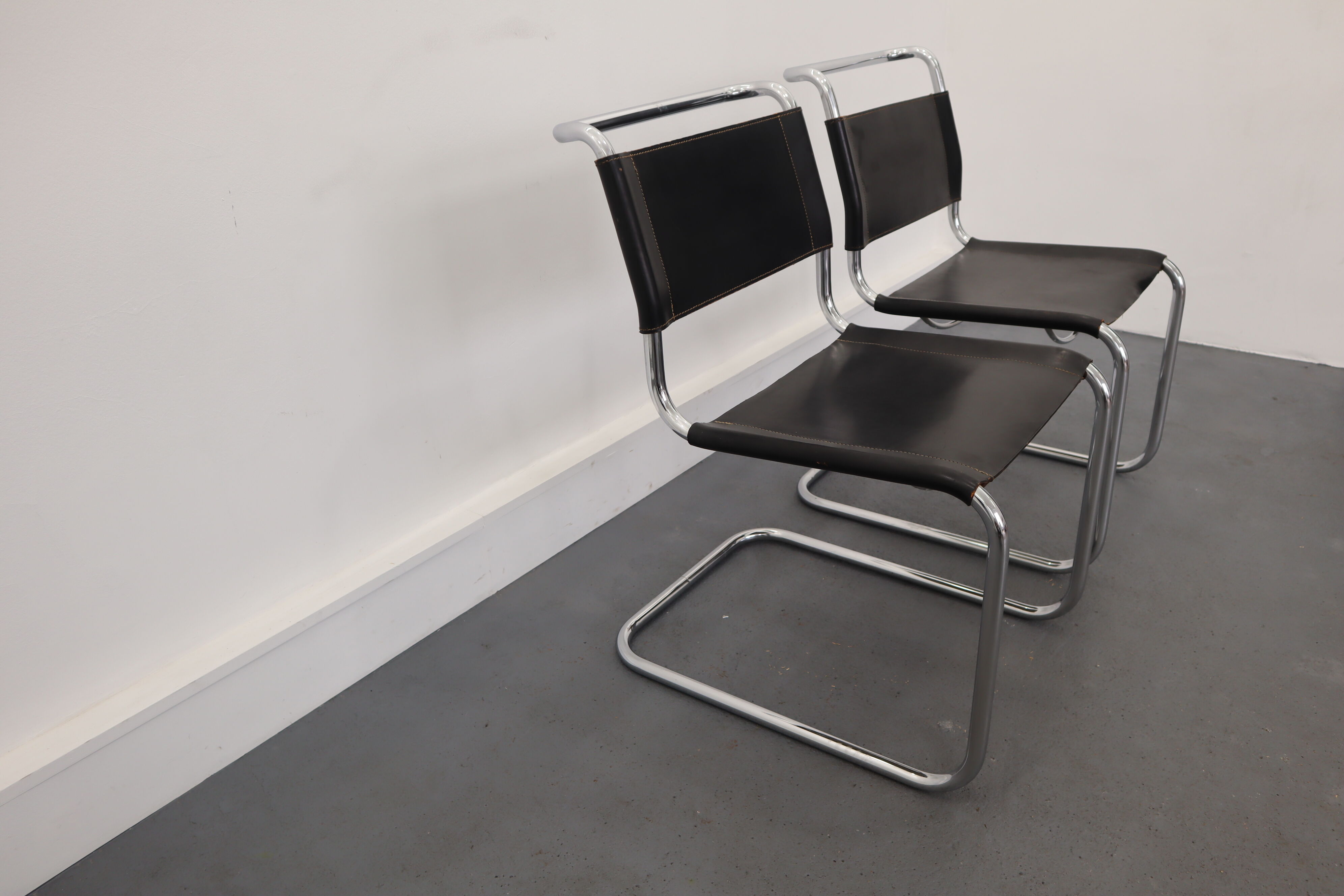 Chairs design Breuer, modèle B33, édition Thonet