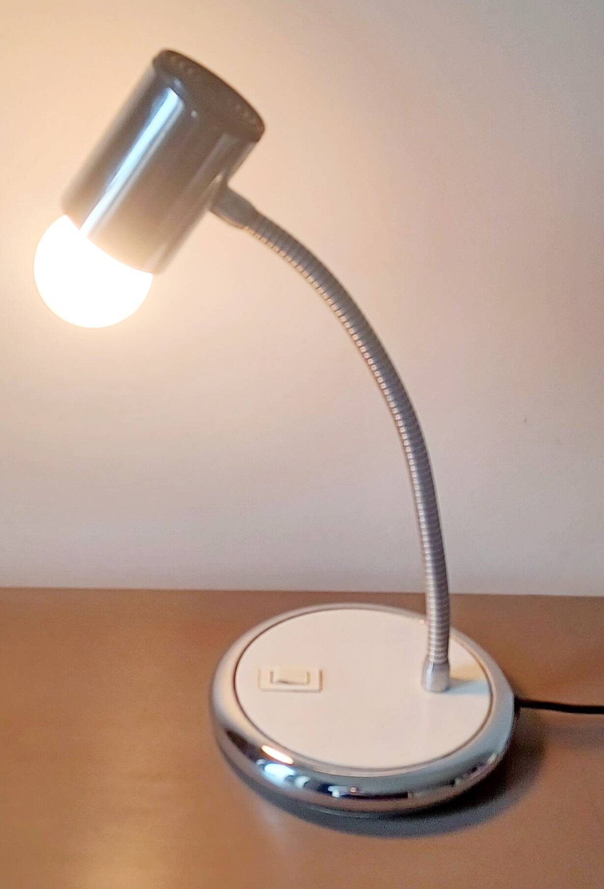 Rare vintage desk lamp by Targetti Sankey