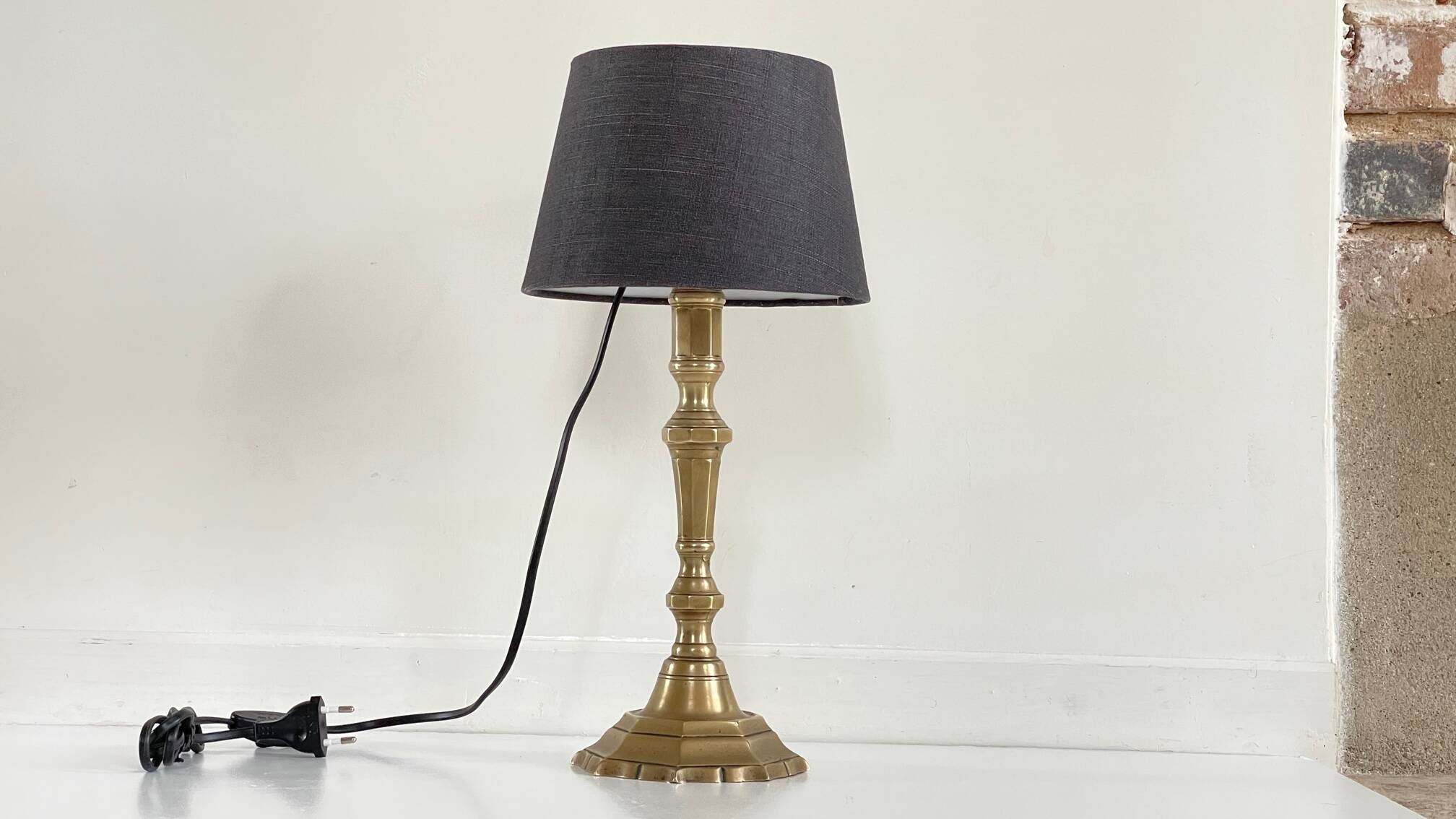 Lampe chic laiton massif et tissu vintage