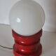 Lampe bois laqué et opaline vintage