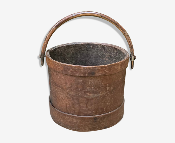 Old wooden bucket | Selency